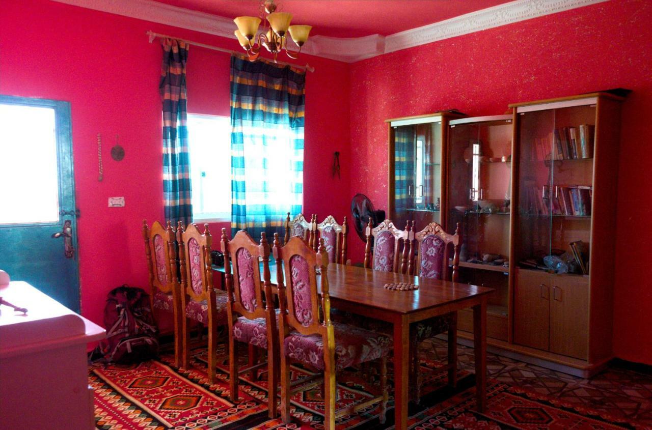 Bedouin Pink Ecohouse Bed & Breakfast Wadi Musa Exterior photo