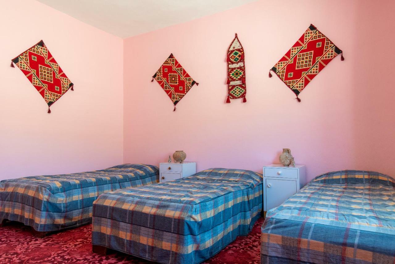 Bedouin Pink Ecohouse Bed & Breakfast Wadi Musa Exterior photo