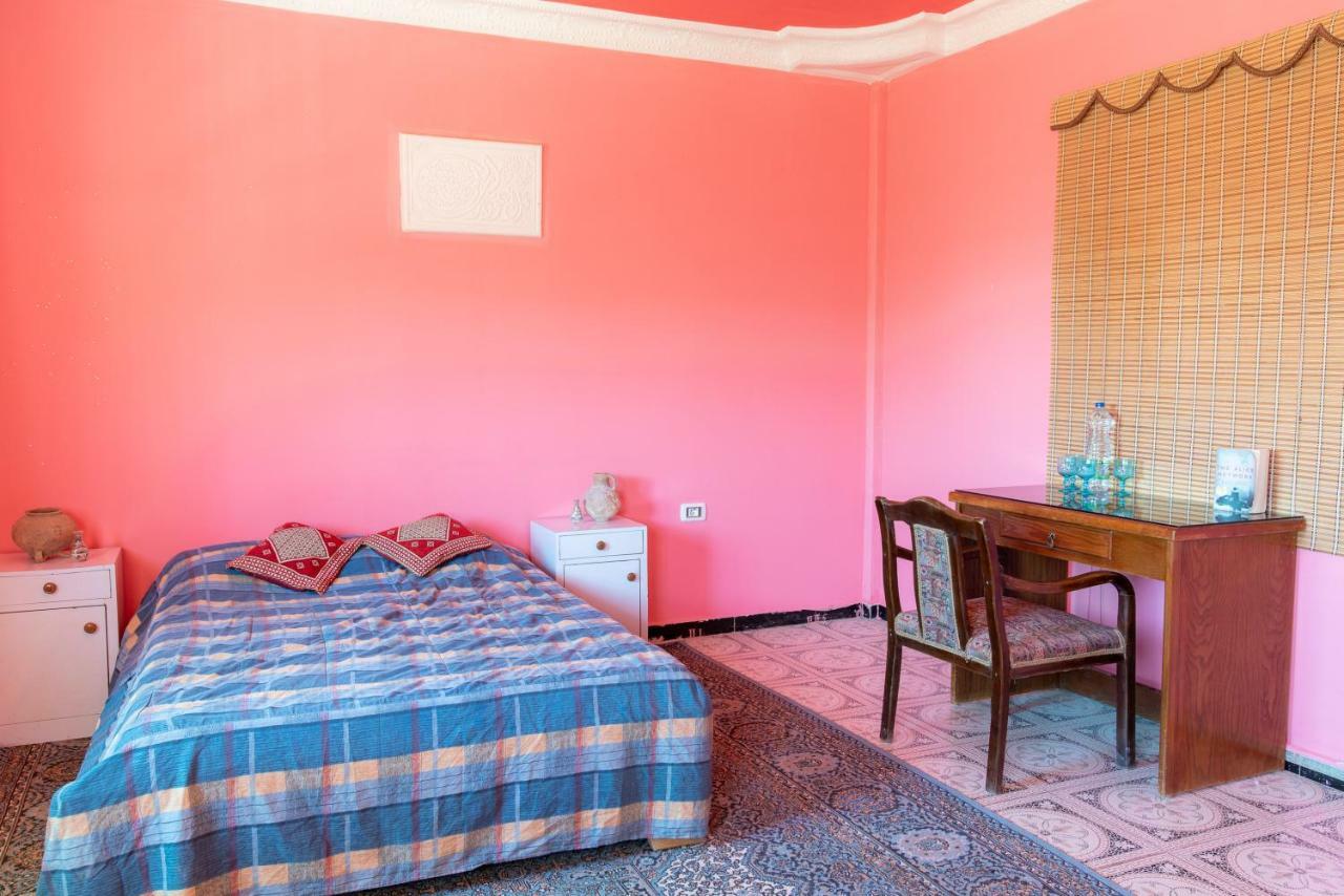 Bedouin Pink Ecohouse Bed & Breakfast Wadi Musa Exterior photo